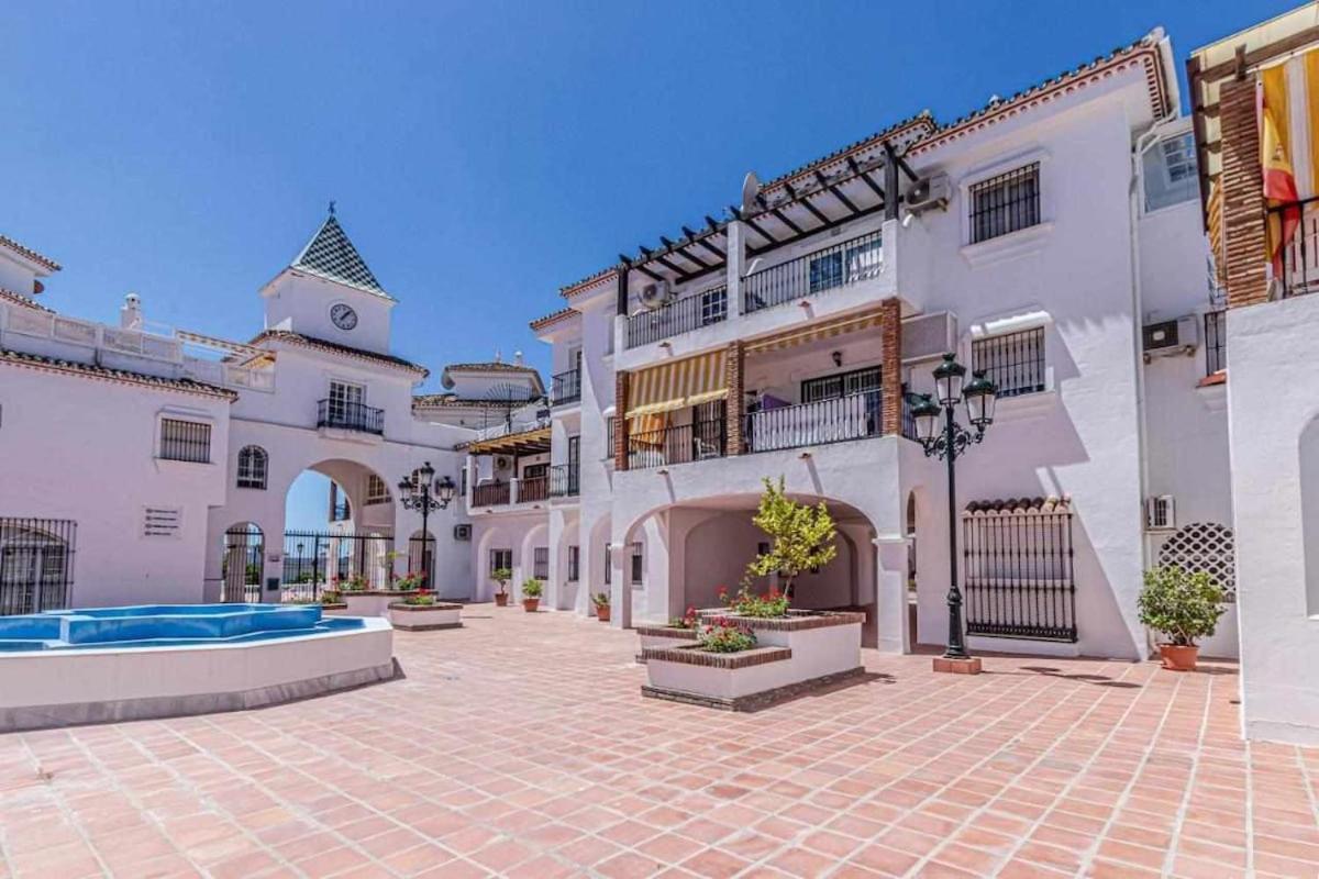 797 Holiday Rentals - Apartamento En Pueblo Quinta A 1 Min De La Playa Benalmádena Eksteriør billede