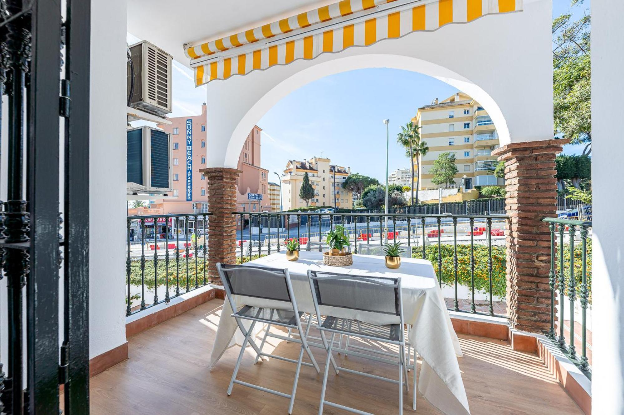 797 Holiday Rentals - Apartamento En Pueblo Quinta A 1 Min De La Playa Benalmádena Eksteriør billede